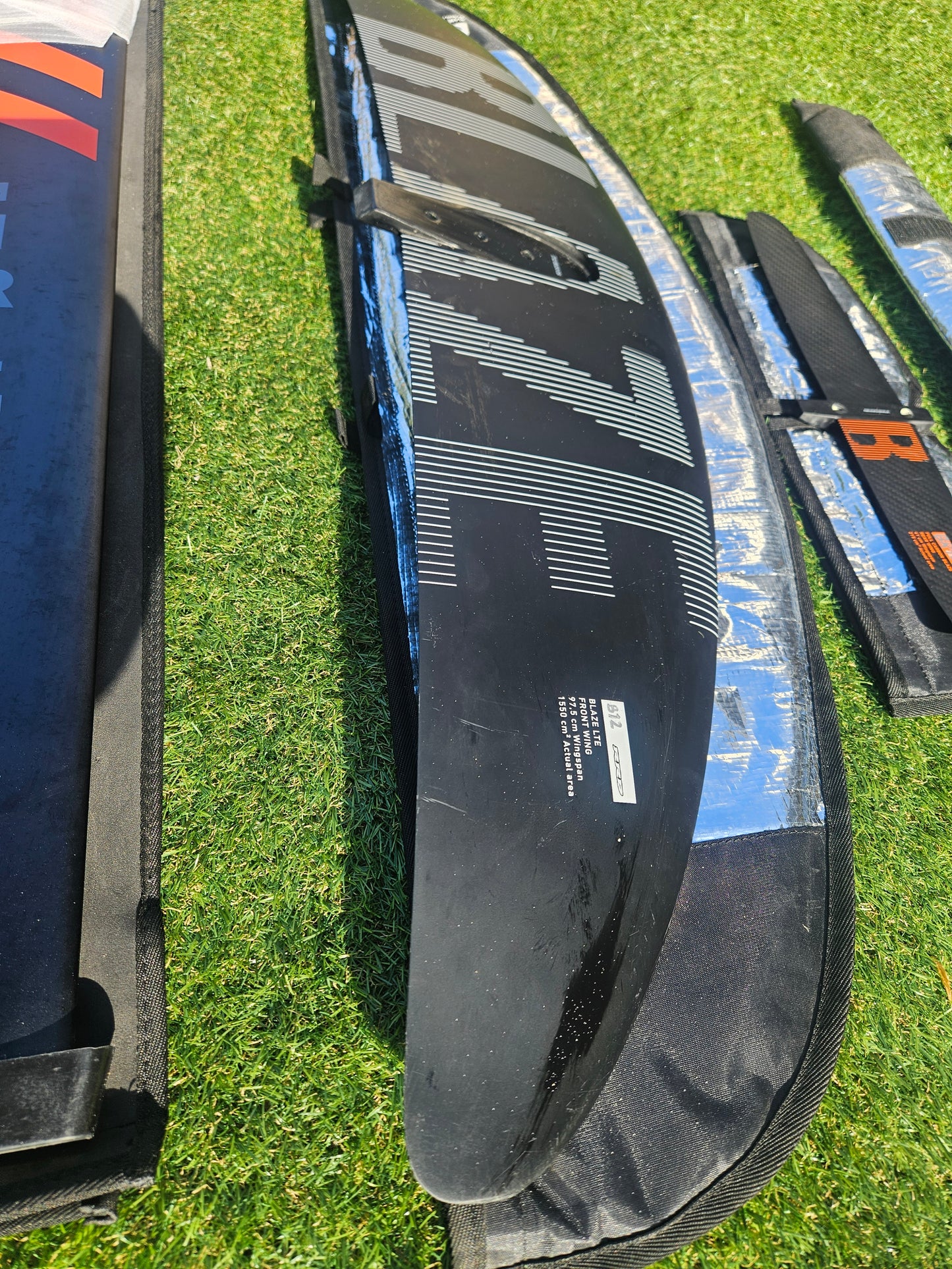 RRD BLAZE LTE FOIL SET 1550 Y30 (BRAND NEW MAST)