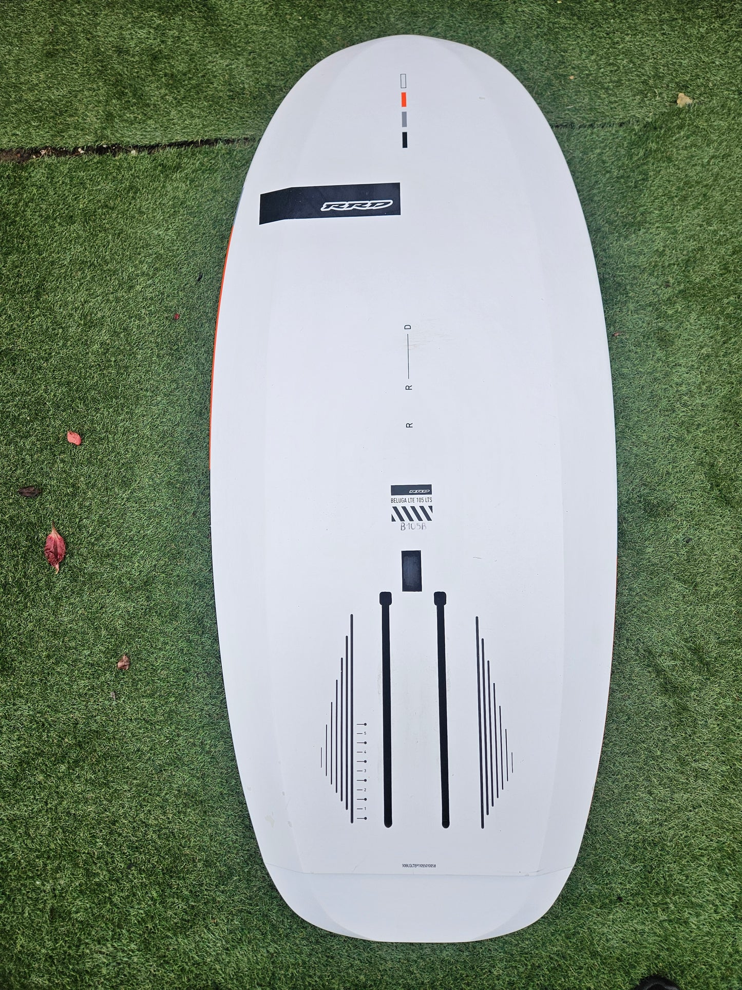 RRD WINGFOIL BOARD BELUGA LTE 105L | Y30