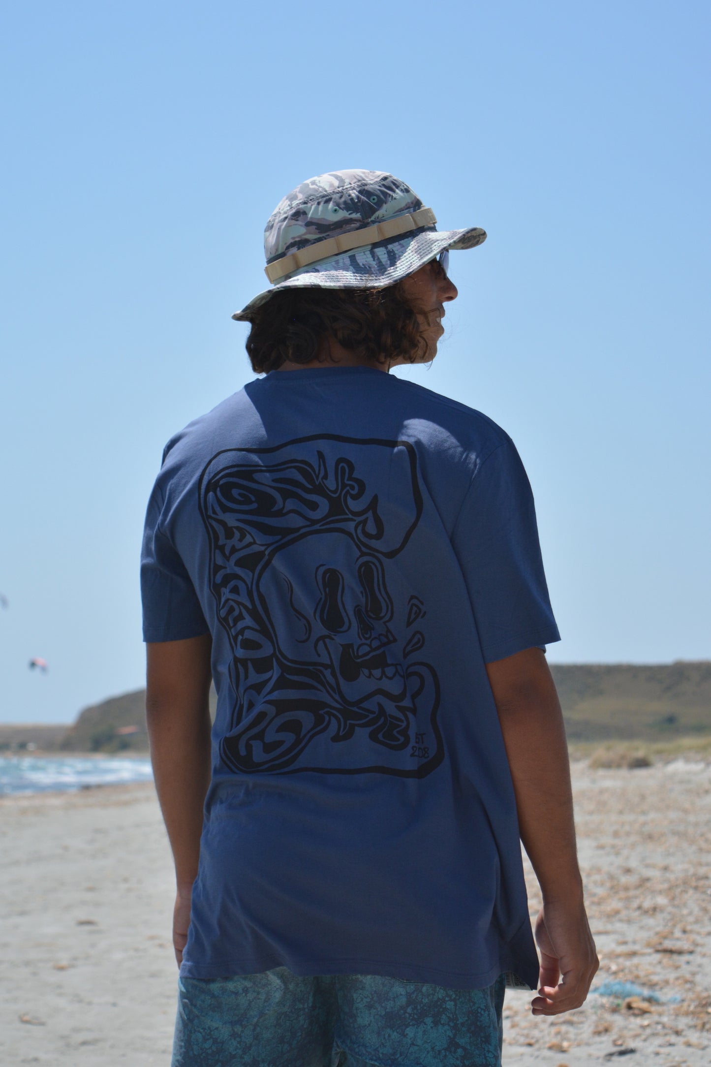 Skull Wave Navy Tee