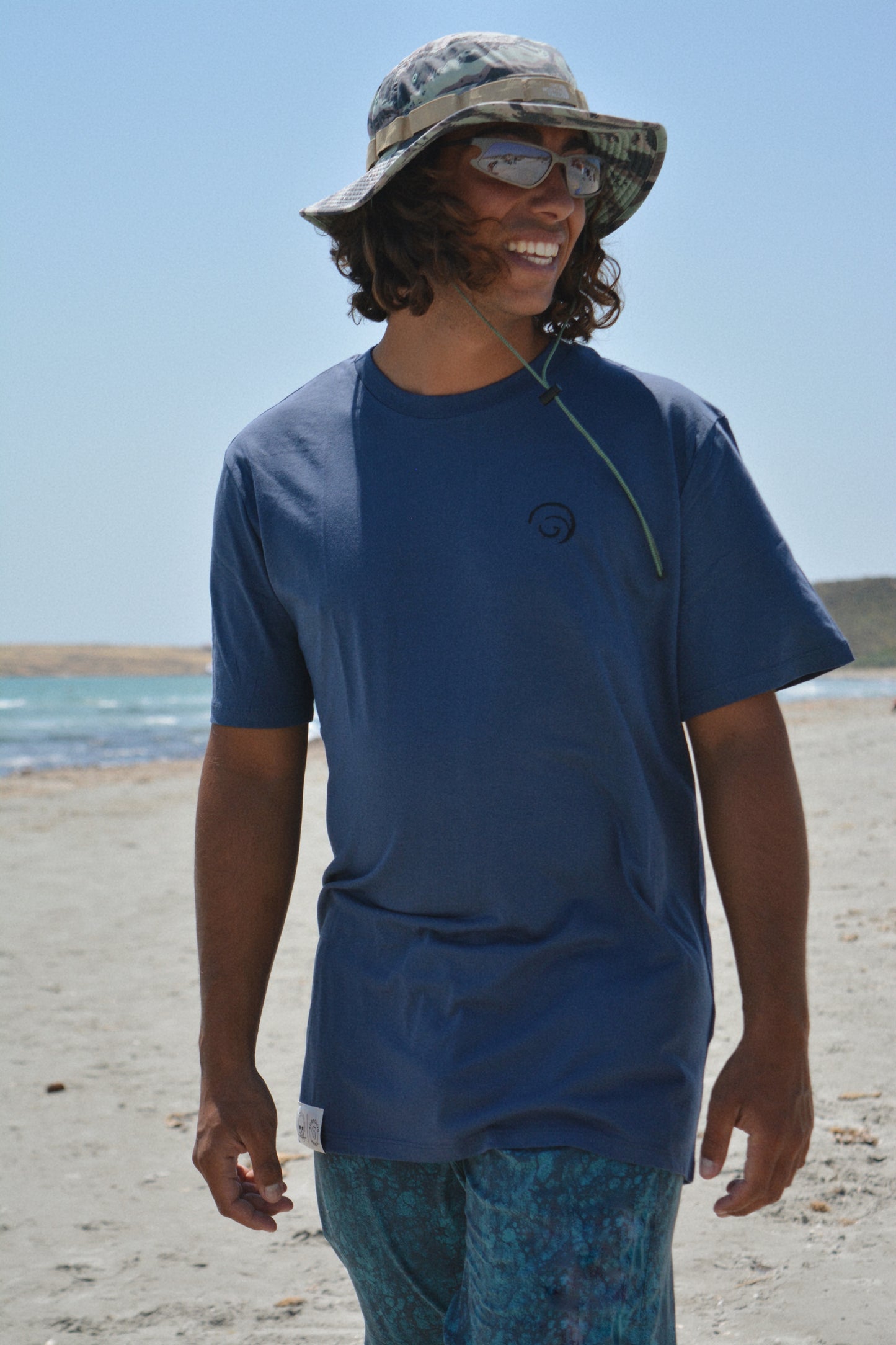 Skull Wave Navy Tee