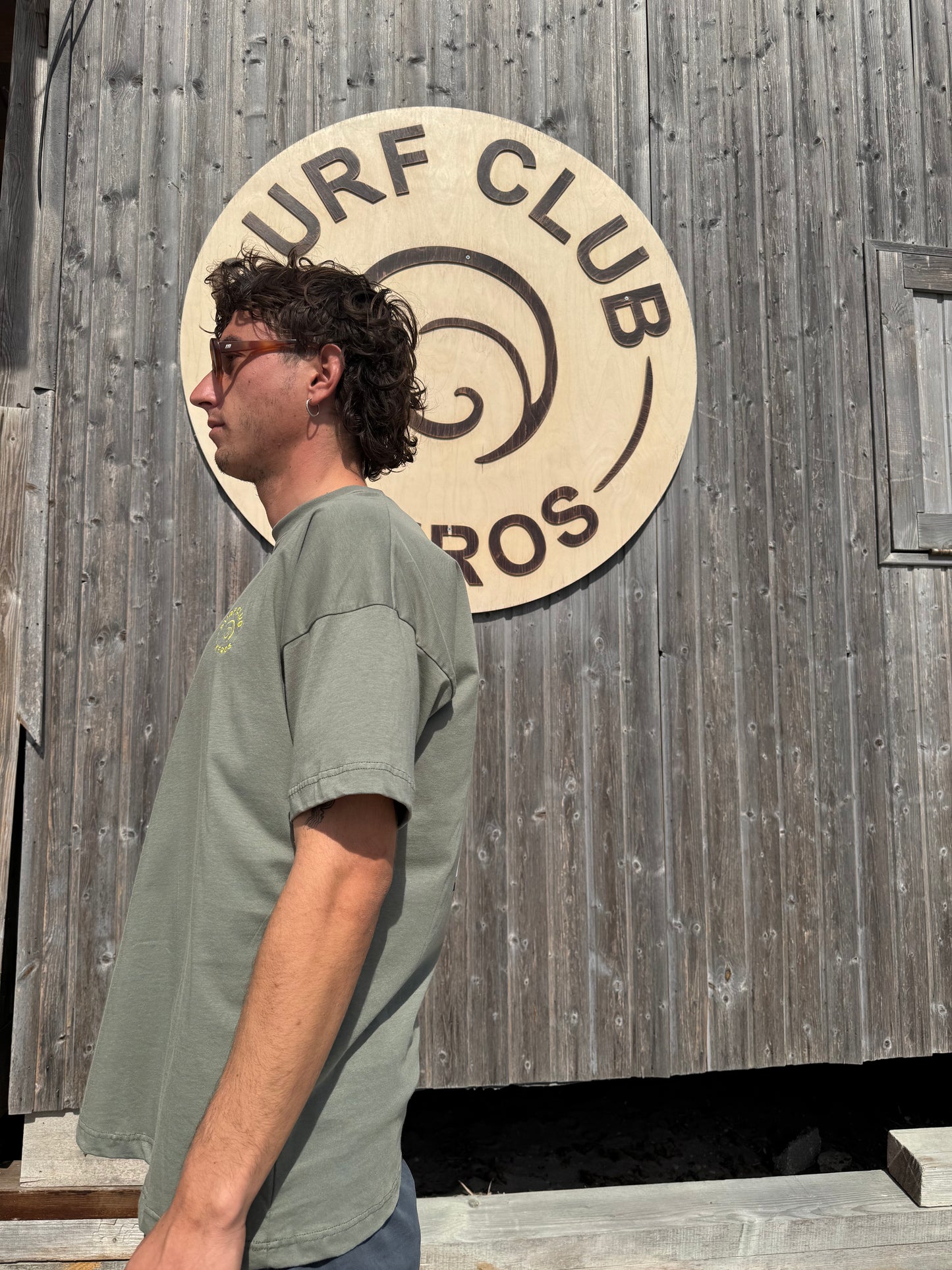 HELMET T-SHIRT OLIVE